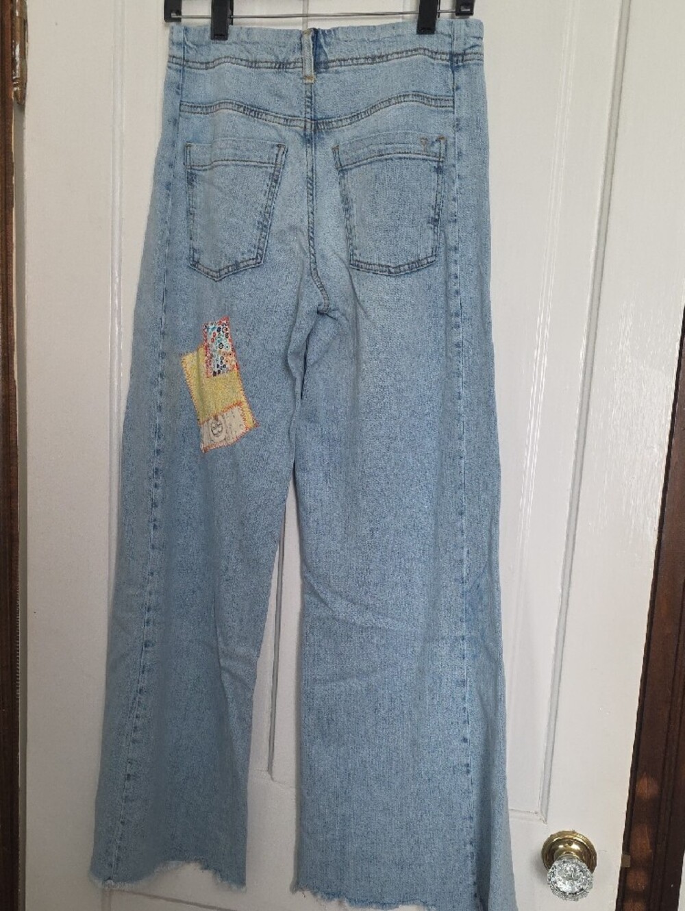 Pilcro Light Blue Wide-Leg Jeans with Patch Heart Detail - Picture 2 of 7